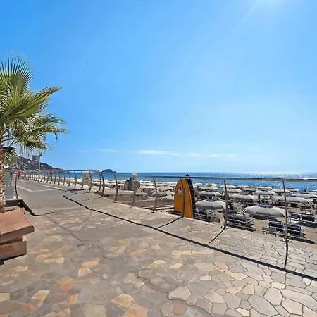 Apartment Serendipity - A Pochi Passi Dal Mare Alassio